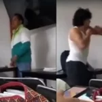 ¡Vuélvete a burlar! Alumno golpea a su maestro en salón de clases
