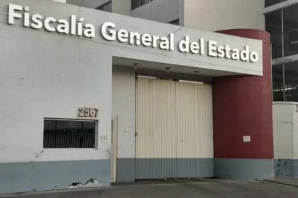 Autoridades buscan a sujeto que asesinó a mujer en Guadalajara