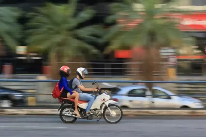 CDMX inicia proceso para erradicar motos de Uber y Didi tras accidente mortal