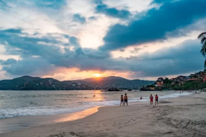 Cofepris reporta 10 playas contaminadas en Jalisco, Colima y Michoacán