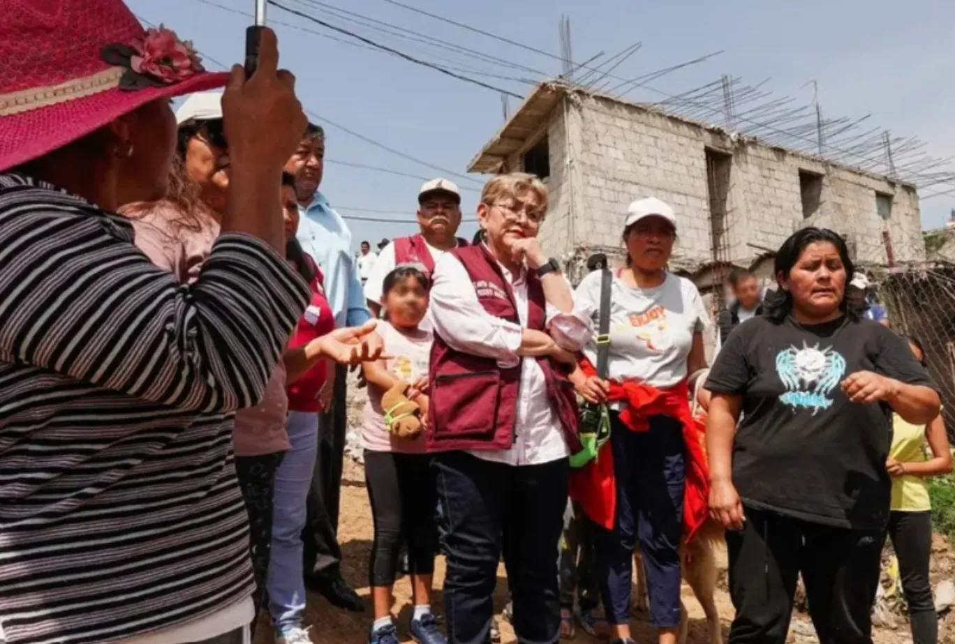Construyeron en barrancas: Más de 30 mil familias en riesgo en Edomex