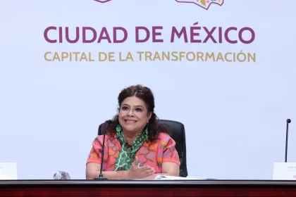 Clara Brugada anuncia bacheo nocturno para atender vialidades en menos de 48 horas