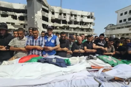 Más de 240 informadores han muerto en la Franja en los casi dos años de guerra, según el Sindicato de Periodistas Palestinos imagen 1