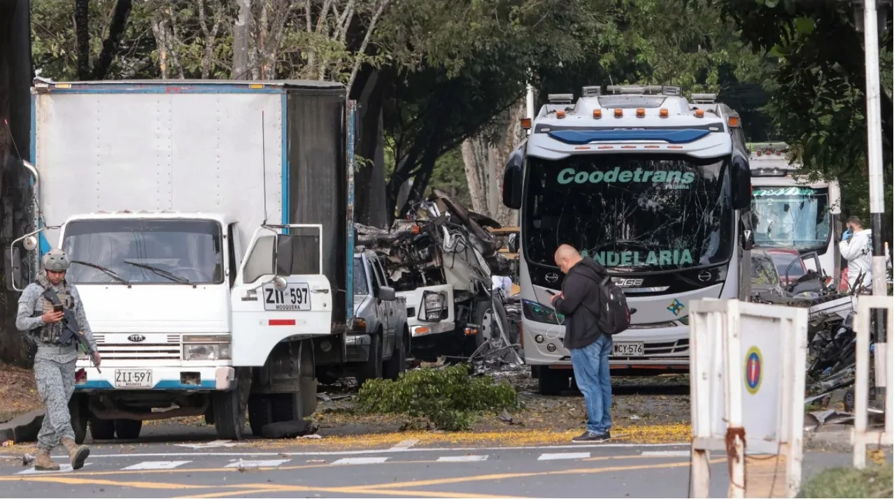 Ataques coordinados en Colombia sacuden Cali y Antioquia; trece muertos en un solo día