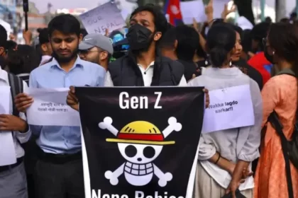Nepal violentas protestas hacen caer al primer ministro