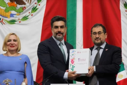 César Cravioto entregó el Primer Informe de Gobierno de Clara Brugada