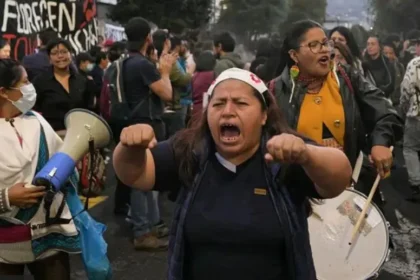 3 claves para entender las protestas contra el gobierno de Daniel Noboa que han paralizado Ecuador