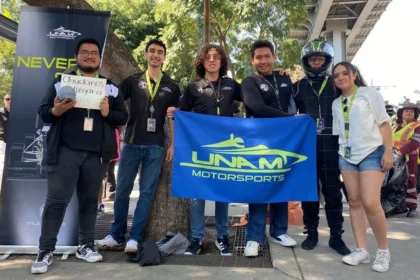 Estudiantes de la UNAM recaudan fondos para proyecto de autos de carreras