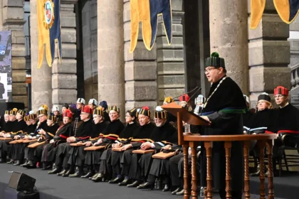 Entrega el Rector Leonardo Lomelí Vanegas 14 doctorados honoris causa