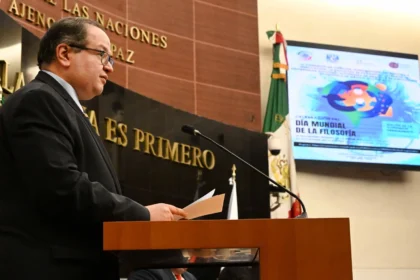 La filosofía es un ejercicio de libertad que enriquece la vida democrática Rector Lomelí