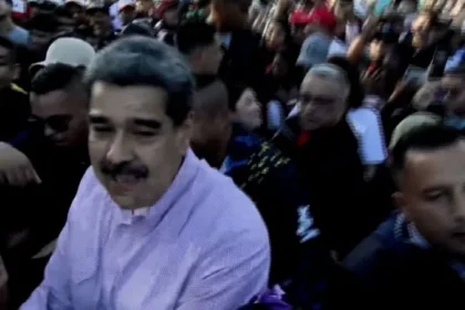 Maduro lanza un pedido de paz a Donald Trump No más guerras eternas, ¡yes peace!