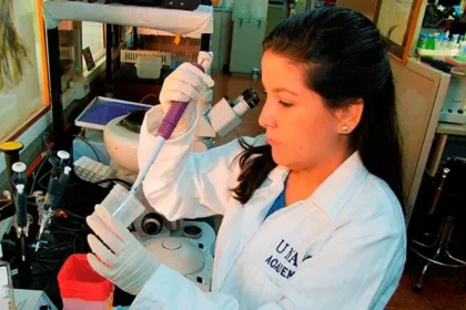 Hito para la ciencia mexicana: Investigadores de la UNAM desarrollaron un antiveneno que neutraliza el tóxico mortal de serpientes más letales de África