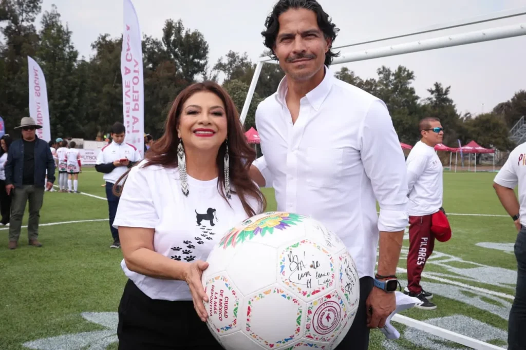 Brugada presenta el programa Un Mundial donde la Pelota Ruede en las Canchas Se rehabilitarán espacios deportivos rumbo a la Copa del Mundo 2026