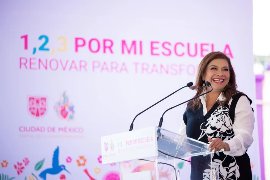 Clara Brugada entrega la 1ra escuela renovada