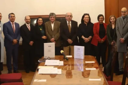 INE entrega propuestas para reforma electoral