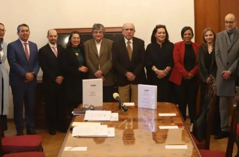 INE entrega propuestas para reforma electoral