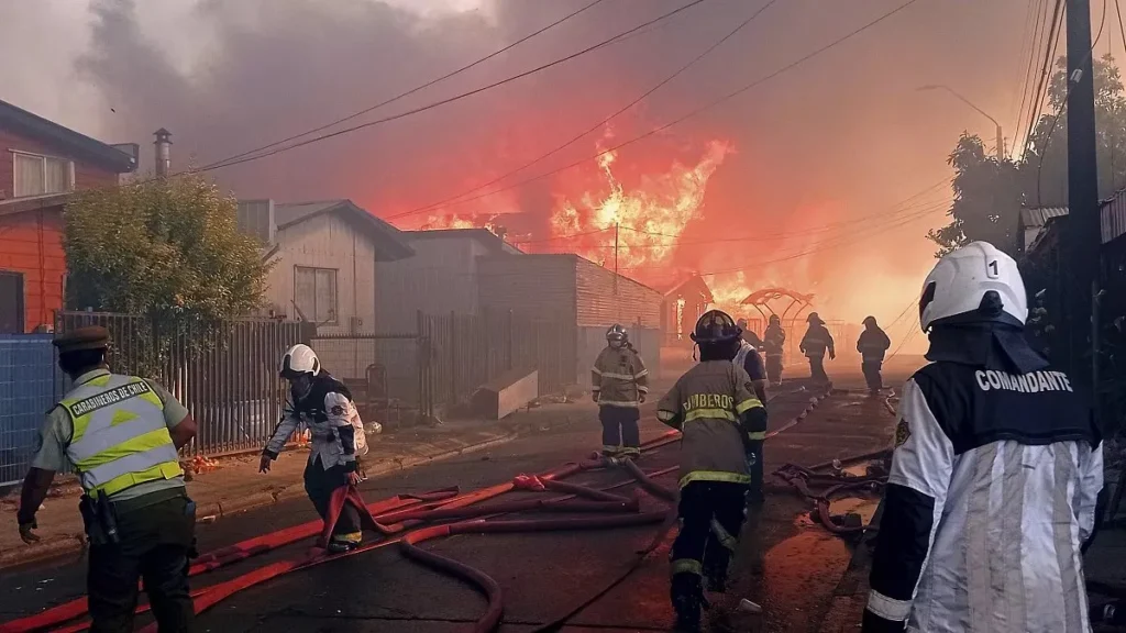 Incendios forestales en Chile dejan al menos 19 muertos