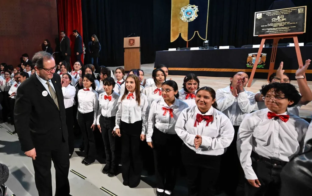 La universidad pública y autónoma tiene la responsabilidad