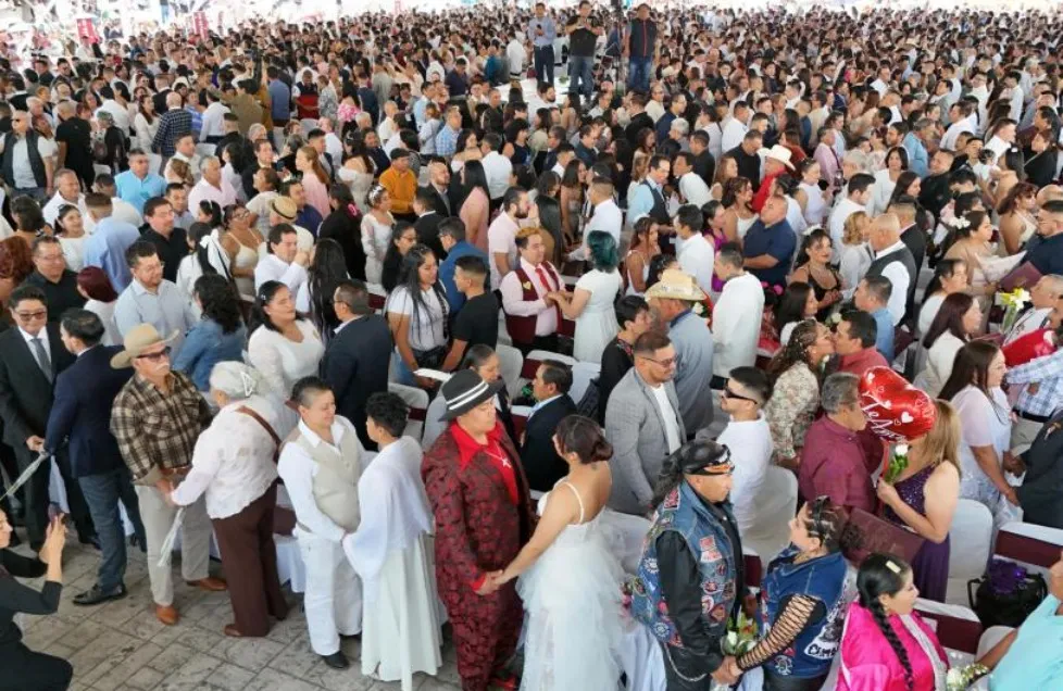 San Valentín 2026 casi 2 mil parejas se casan en bodas colectivas del Edomex