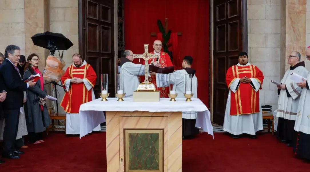 Jerusalén cancela procesiones y cierra el Santo Sepulcro por guerra con Irán