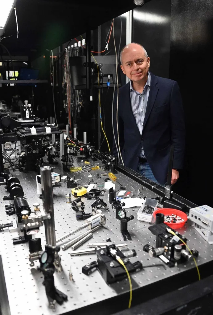 Laboratorio de Óptica Cuántica de la UNAM, uno de los mejor equipados en México