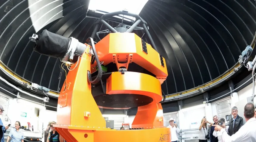 Telescopio COLIBRÍ capta colisión de estrellas de neutrones en otra galaxia