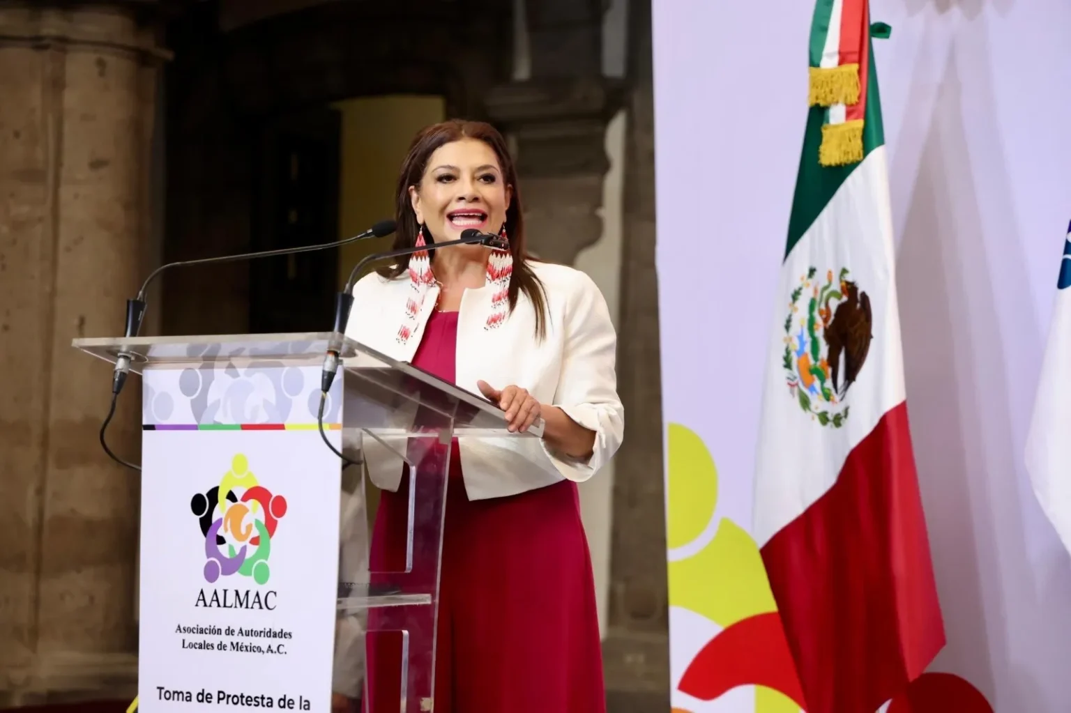 Clara Brugada impulsa el Municipalismo Feminista en toma de protesta de López Casarín en la AALMAC