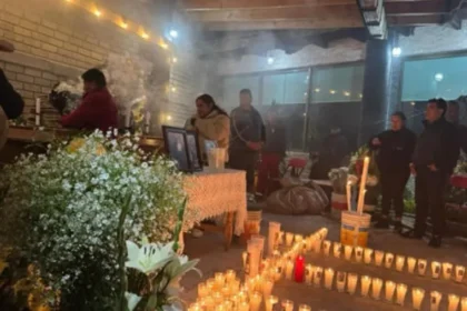 Duelo en Xonacatlán Despiden a familia que murió en busca del sueño de conocer el mar