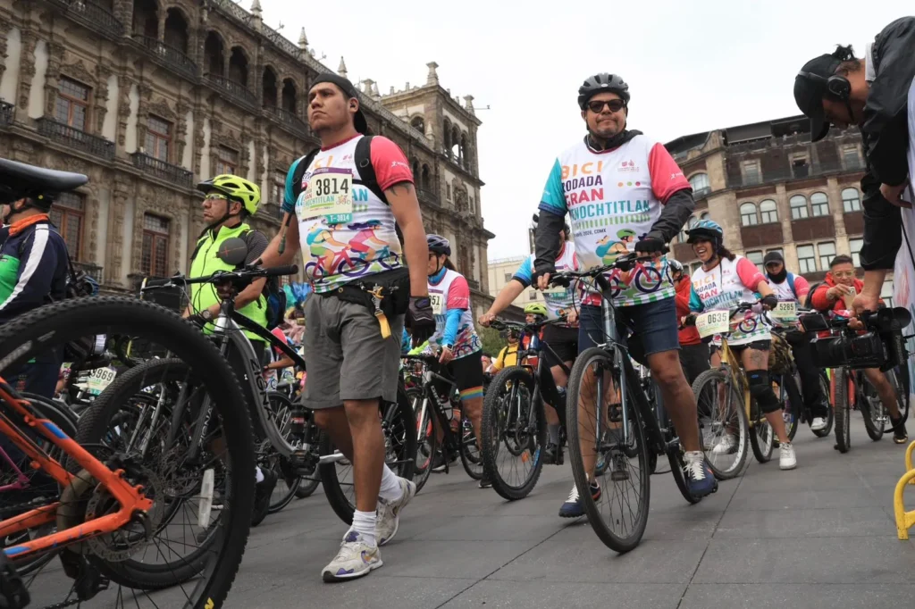 Inaugura Clara Brugada Ciclovía la Gran Tenochtitlán