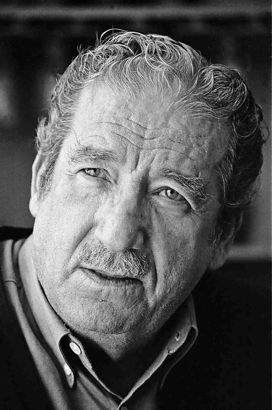 Libros UNAM recuerda a Jaime Sabines en la Fiesta del Libro y la Rosa 2026