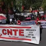 CNTE anuncia paro nacional, plantón en el Zócalo y suspensión de clases