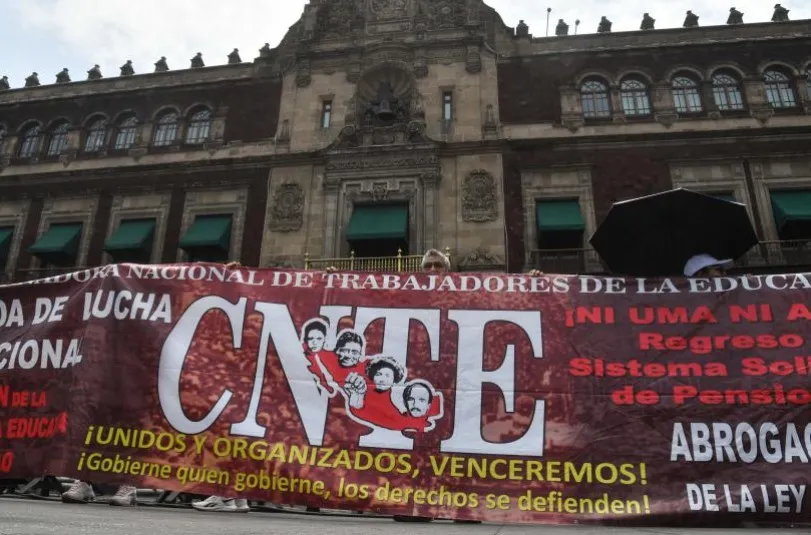 CNTE va por huelga nacional Acusa a la SEP de intentar limpiar el Mundial de protestas con el calendario escolar