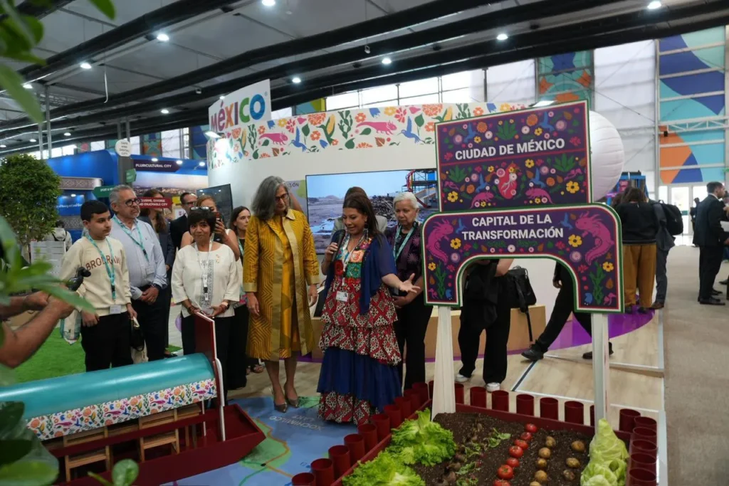 Clara Brugada proyecta el modelo de las Utopías de CDMX en el escenario global de Bakú