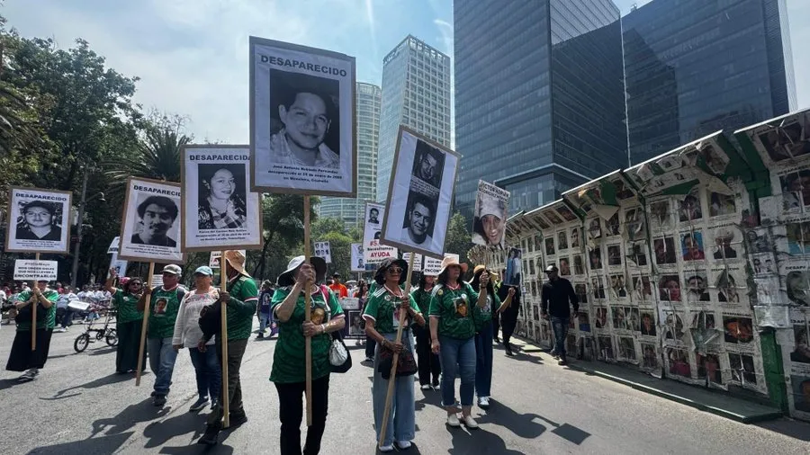 Día de las Madres en México El grito de las buscadoras que silencia el festejo nacional