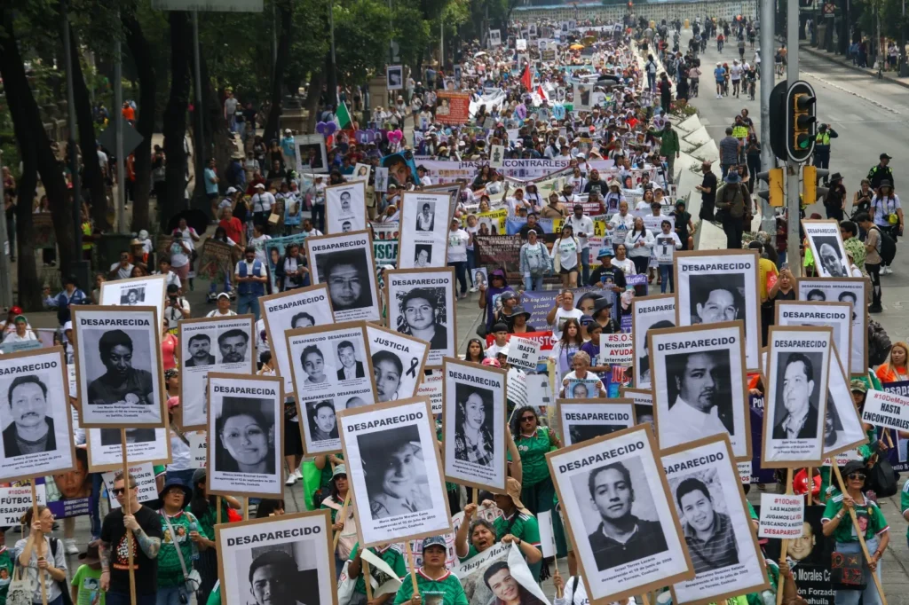 Día de las Madres en México El grito de las buscadoras que silencia el festejo nacional