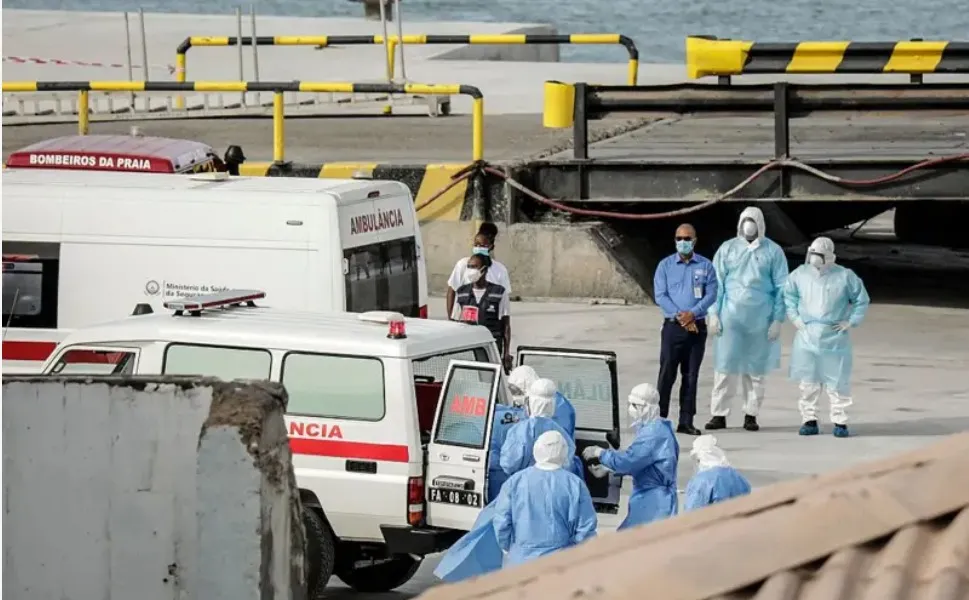 El crucero del hantavirus desata una crisis política en Tenerife