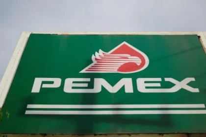 Relevo en Pemex Juan Carlos Carpio es el nuevo director;