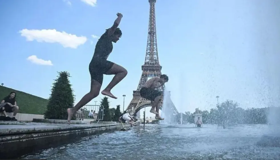 40 muertos por ahogamiento en Francia ante la ola de calor extremo en Europa