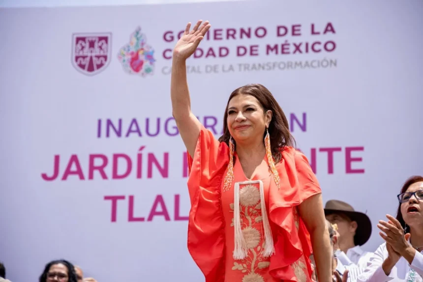 Brugada inaugura la Calzada Flotante Tlallipan