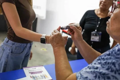 Elecciones en Coahuila Morena denuncia esquema de compra de votos; PRI celebra triunfo