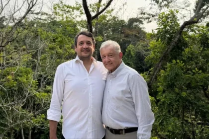 La reaparición de López Obrador refuerza la apuesta de ‘Andy’ por una diputación