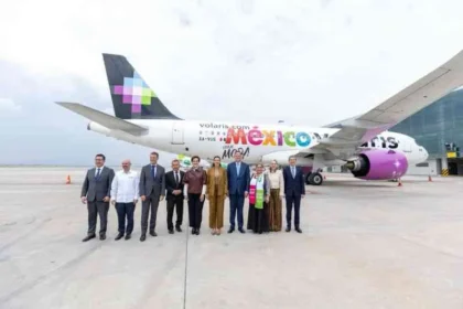 Sectur y Volaris llevan la campaña “México está de Moda” a nuevos mercados con el avión “El Embajador”