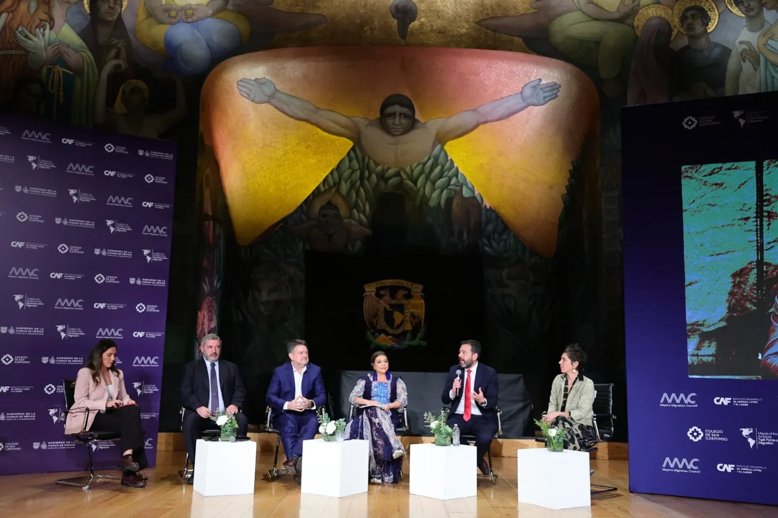 Clara Brugada condena la criminalización de migrantes en EE. UU. y fortalece la política de acogida en la CDMX