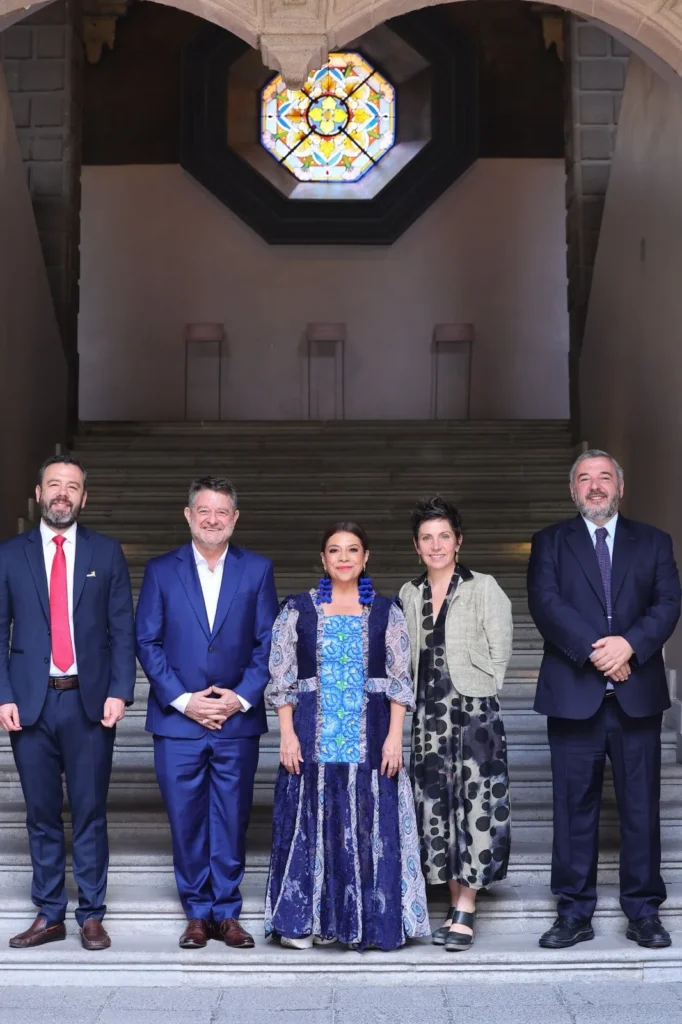 Clara Brugada condena la criminalización de migrantes en EE. UU. y fortalece la política de acogida en la CDMX