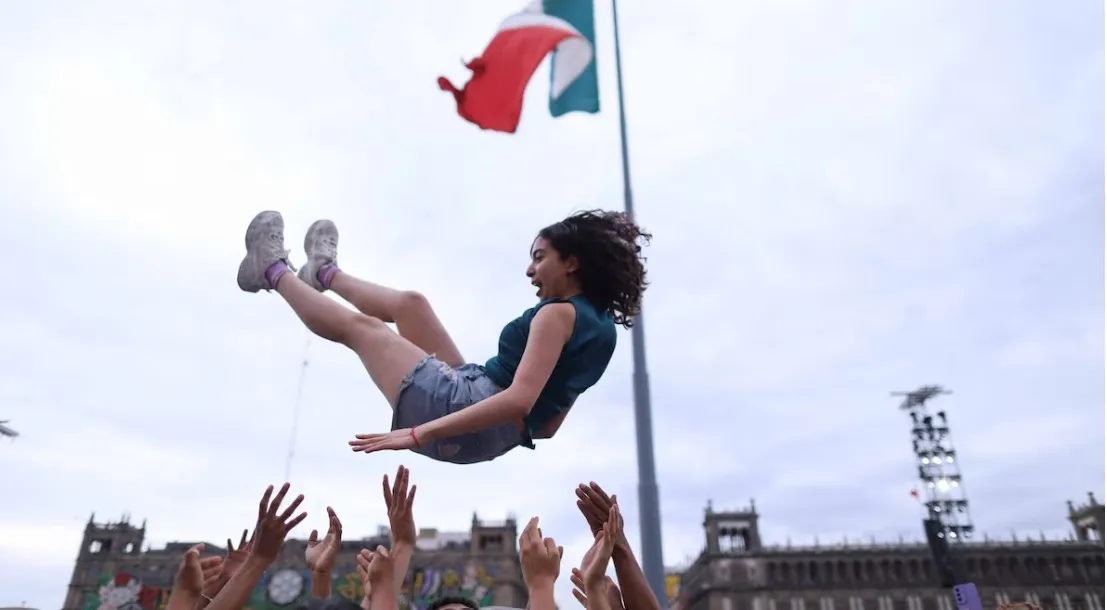 Gobierno de CDMX alerta por el riesgo de la práctica ‘Quiere volar’ en festejos mundialistas