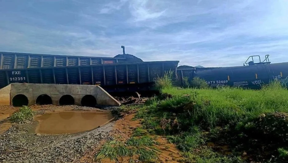 Derrame químico en Sonora mantiene activa la emergencia ambiental tras descarrilamiento de tren