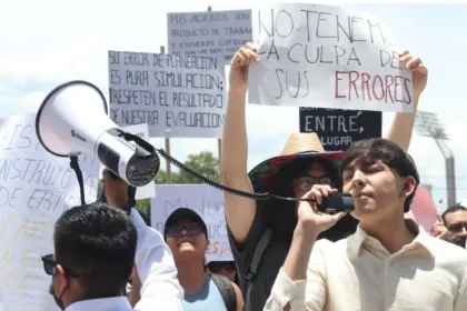 Aspirantes aceptados en la UNAM promueven juicios de amparo contra la cancelación del examen de ingreso
