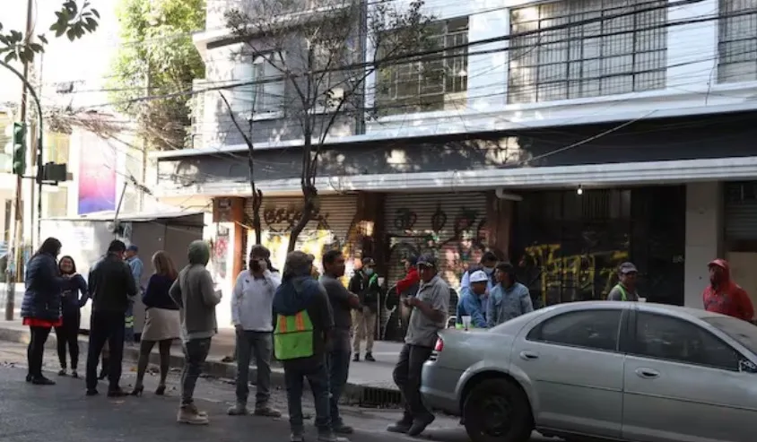 CDMX implementa asesoría jurídica gratuita en el Zócalo para combatir delitos de despojo