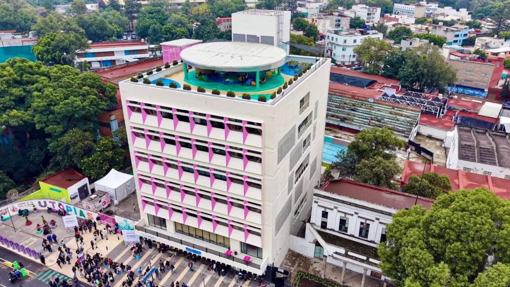 Clara Brugada inaugura la Utopía México-Tenochtitlán en Miguel Hidalgo con servicios gratuitos para jóvenes