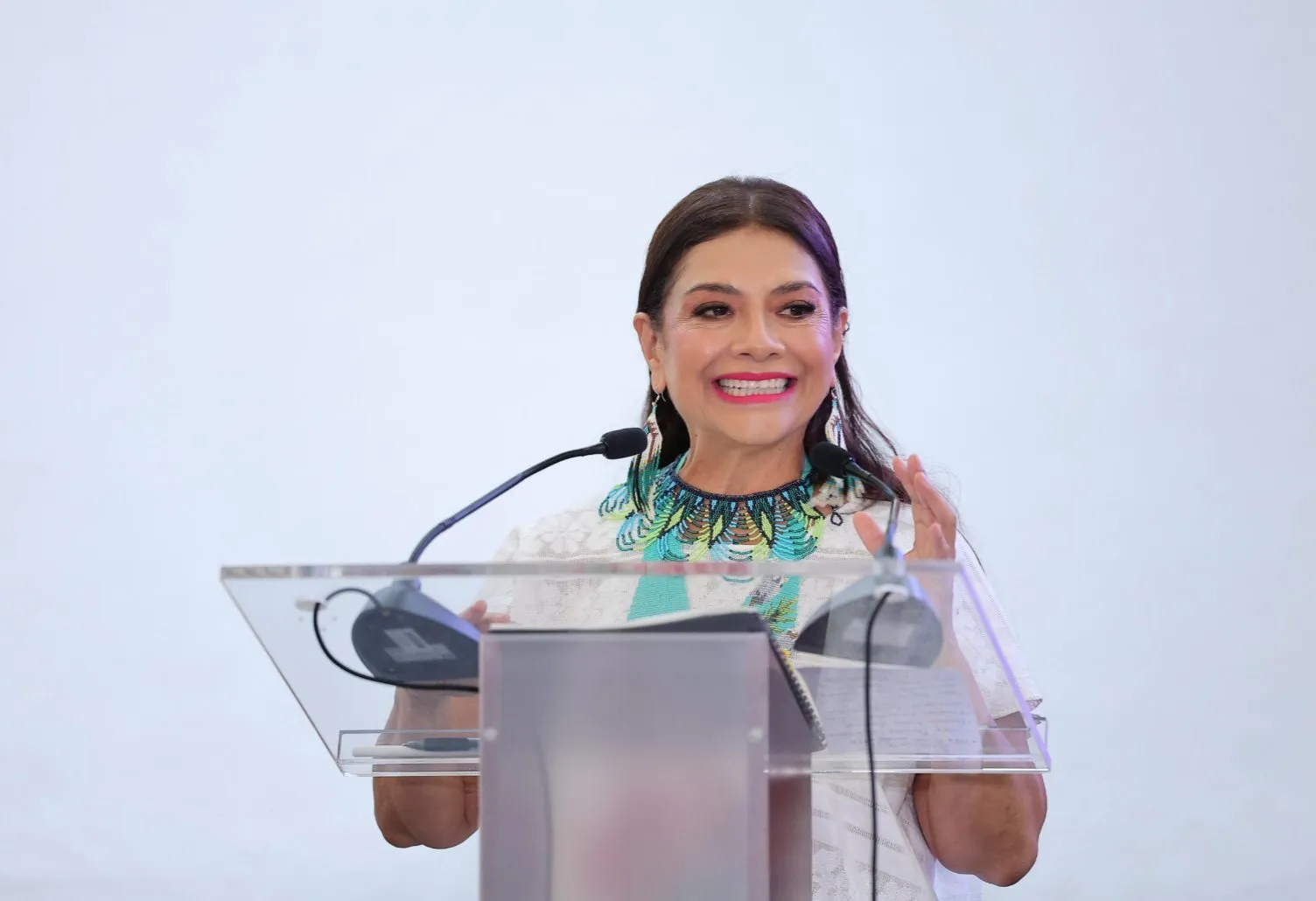 Clara Brugada solicita acompañamiento de la CDHCM para cinco modelos prioritarios de transformación social en la CDMX
